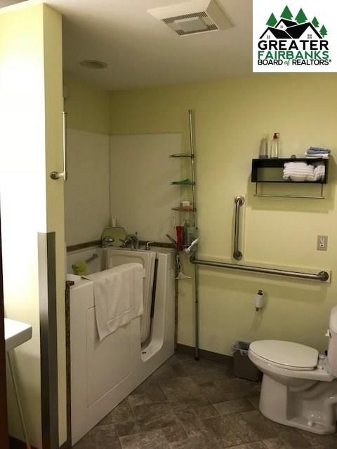 1521 Hilton Ave, Fairbanks, AK 99701